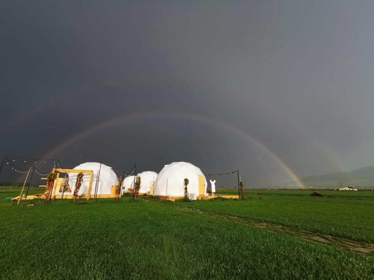Jewelberry Glamping Hotel Tbilisi Mtsʼkhetʼa Dış mekan fotoğraf