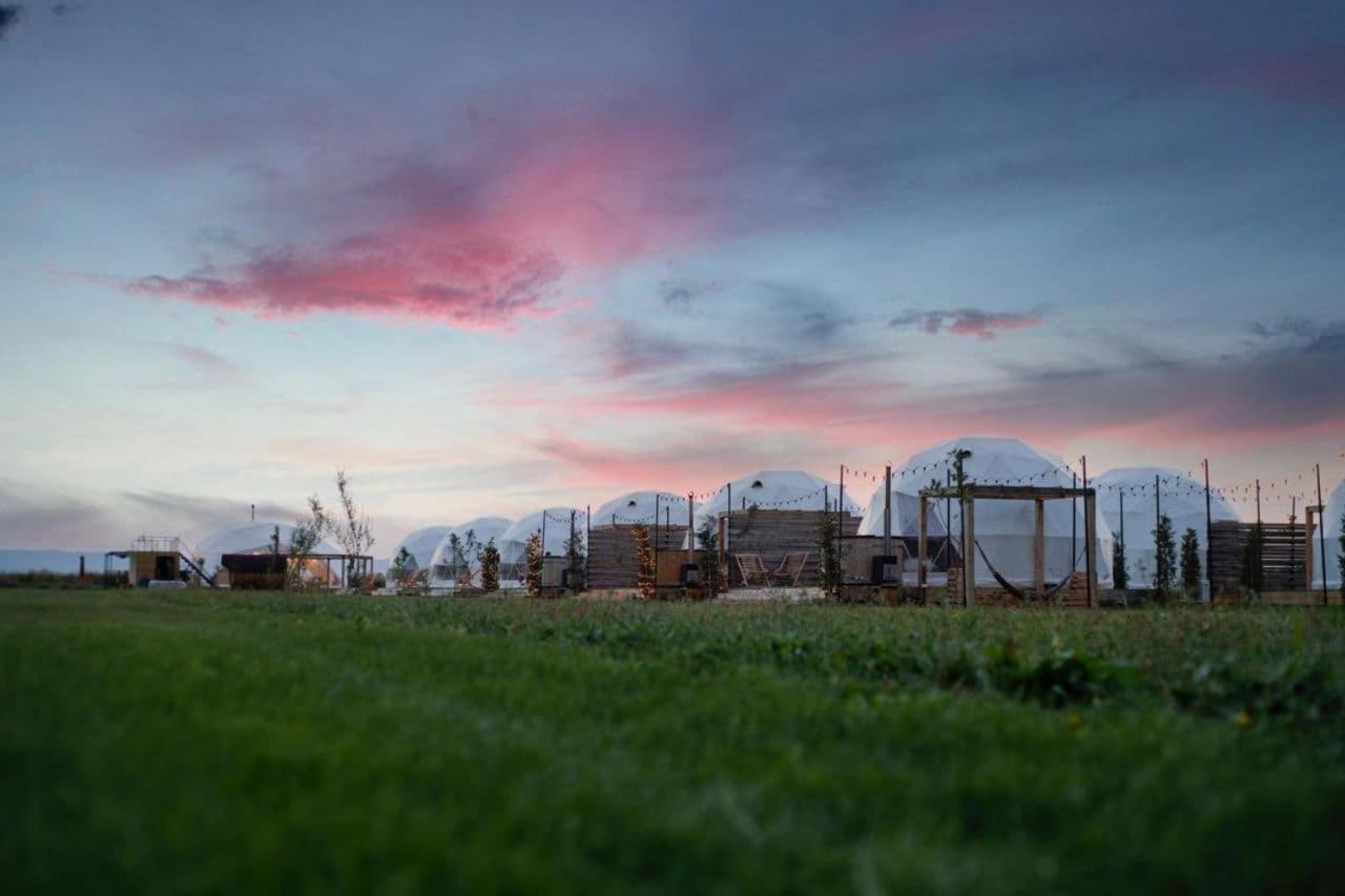 Jewelberry Glamping Hotel Tbilisi Mtsʼkhetʼa Dış mekan fotoğraf