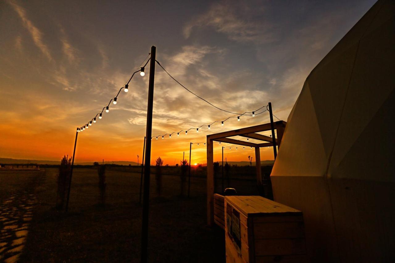 Jewelberry Glamping Hotel Tbilisi Mtsʼkhetʼa Dış mekan fotoğraf