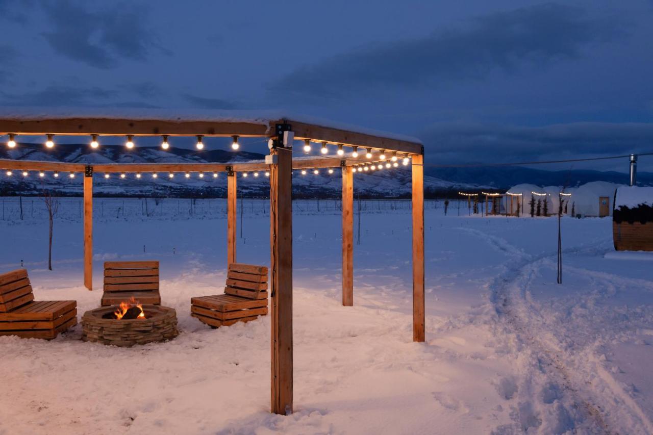 Jewelberry Glamping Hotel Tbilisi Mtsʼkhetʼa Dış mekan fotoğraf