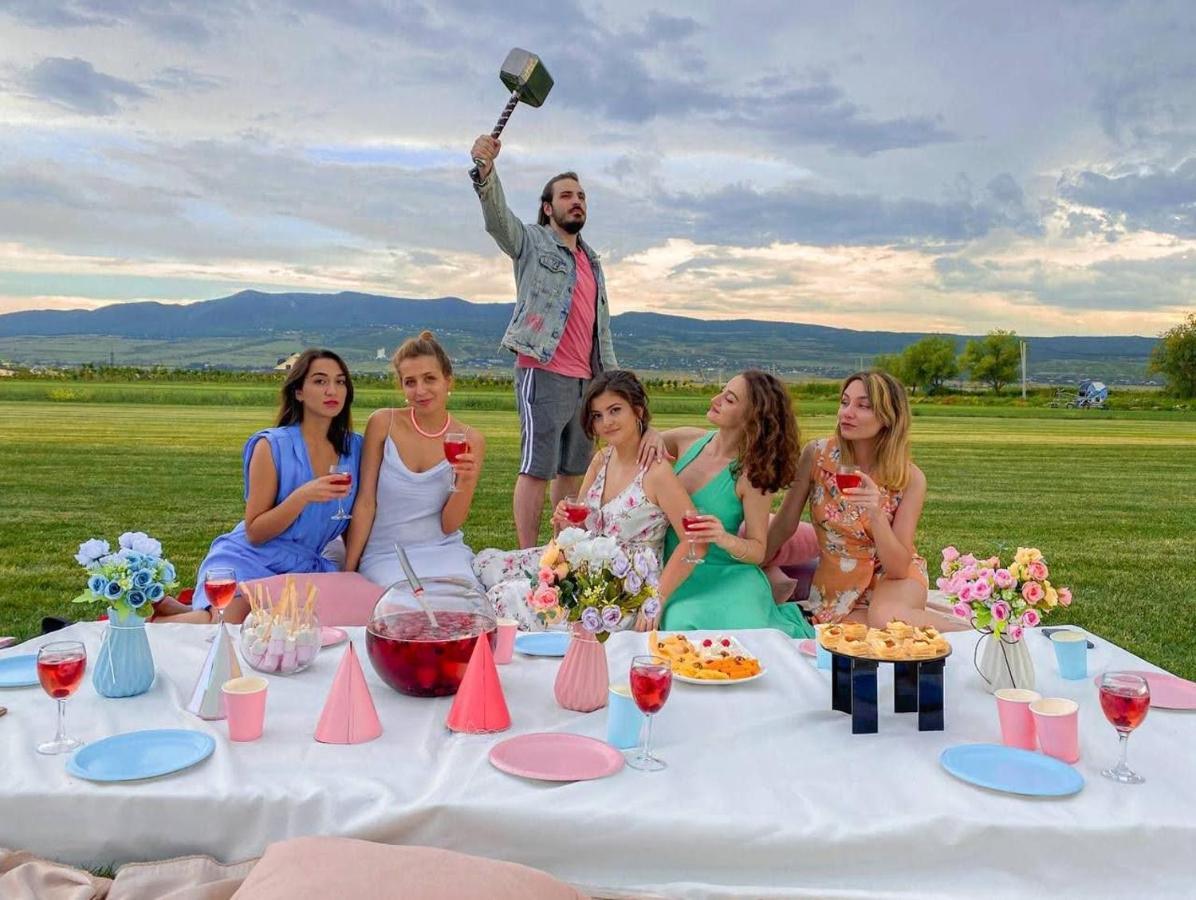 Jewelberry Glamping Hotel Tbilisi Mtsʼkhetʼa Dış mekan fotoğraf