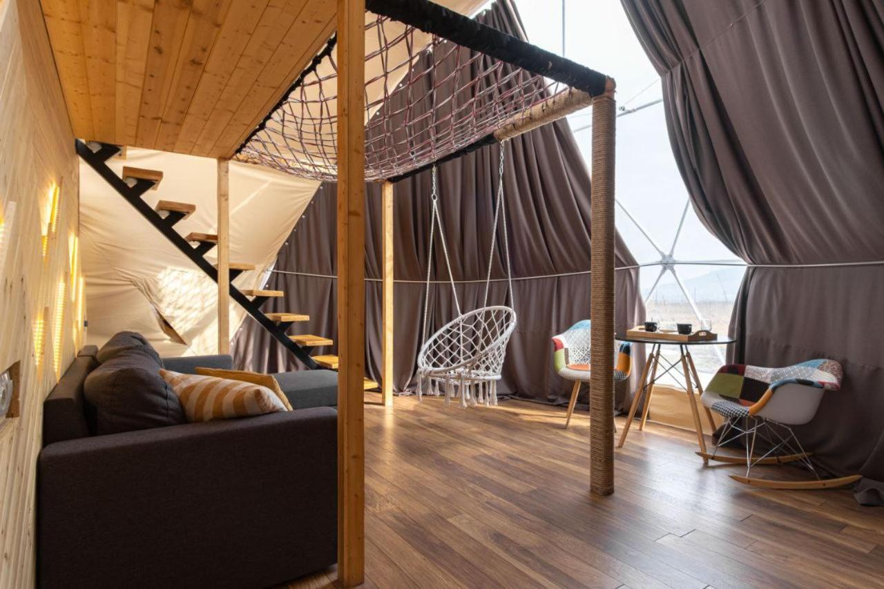 Jewelberry Glamping Hotel Tbilisi Mtsʼkhetʼa Dış mekan fotoğraf