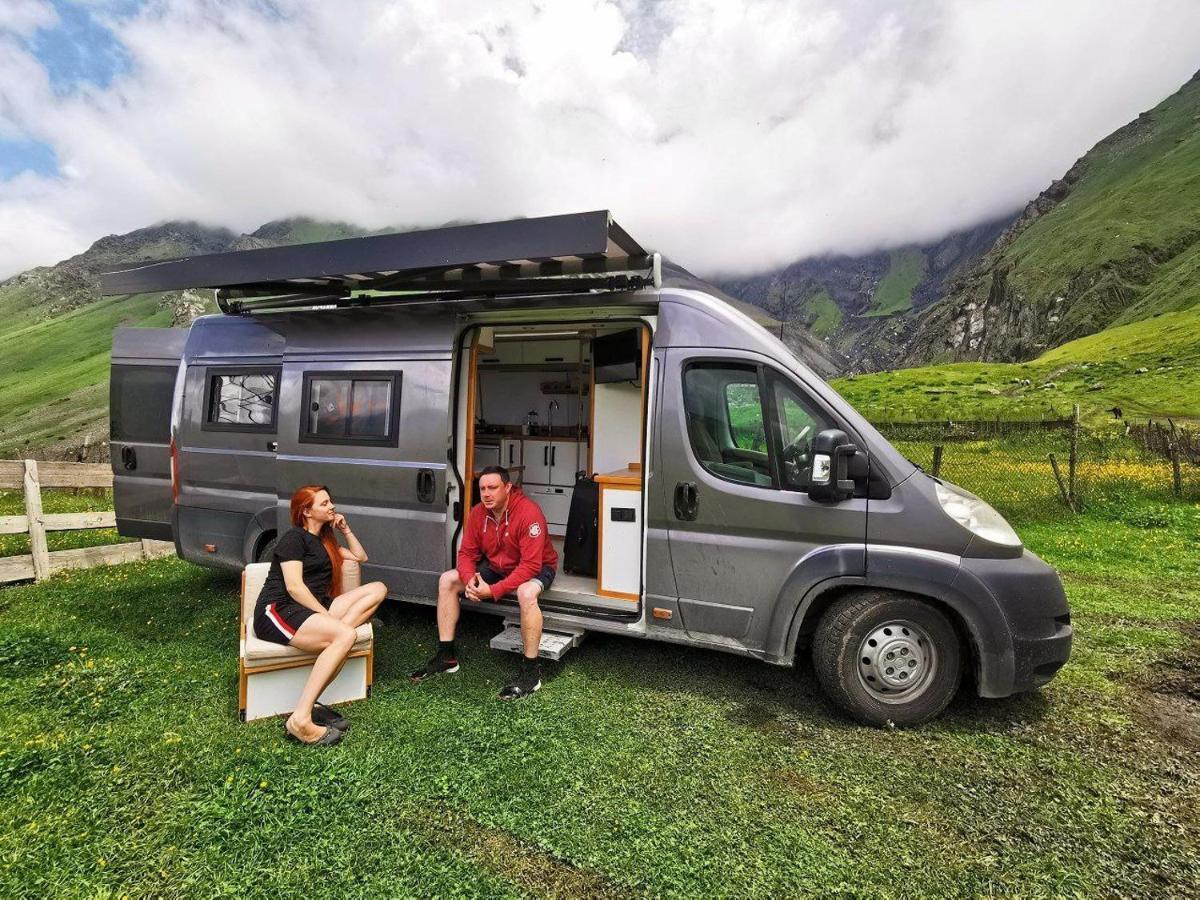 Jewelberry Glamping Hotel Tbilisi Mtsʼkhetʼa Dış mekan fotoğraf