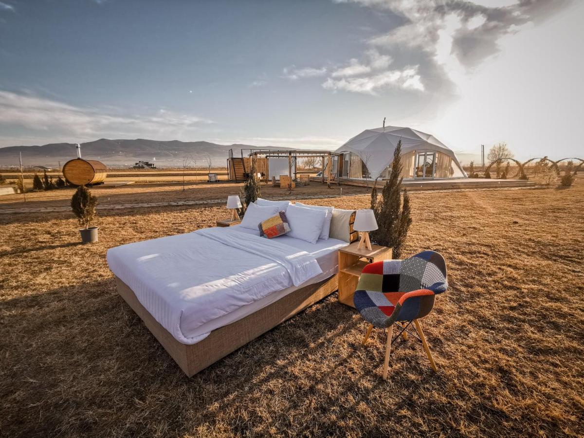 Jewelberry Glamping Hotel Tbilisi Mtsʼkhetʼa Dış mekan fotoğraf