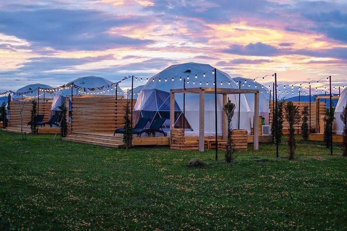 Jewelberry Glamping Hotel Tbilisi Mtsʼkhetʼa Dış mekan fotoğraf