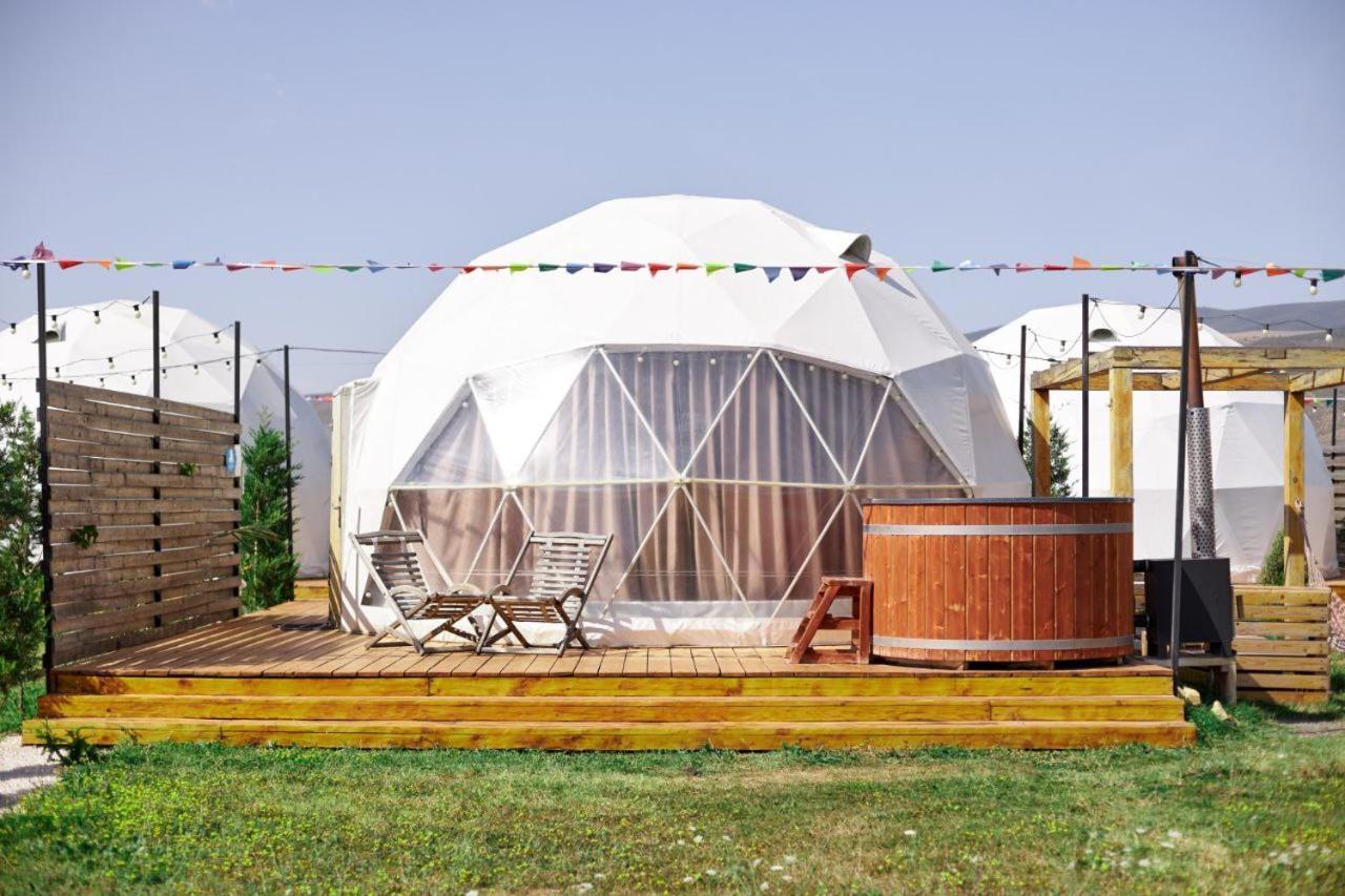 Jewelberry Glamping Hotel Tbilisi Mtsʼkhetʼa Dış mekan fotoğraf
