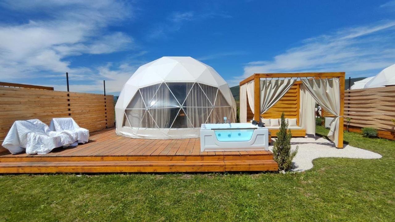 Jewelberry Glamping Hotel Tbilisi Mtsʼkhetʼa Dış mekan fotoğraf