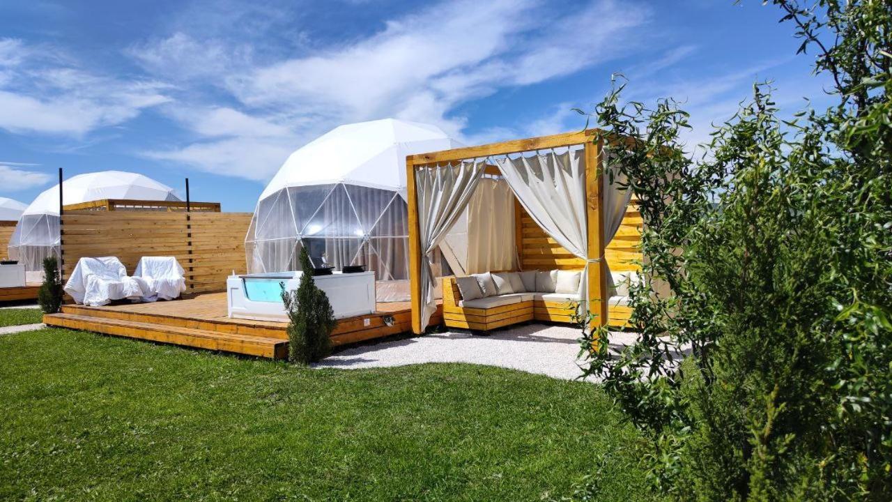 Jewelberry Glamping Hotel Tbilisi Mtsʼkhetʼa Dış mekan fotoğraf